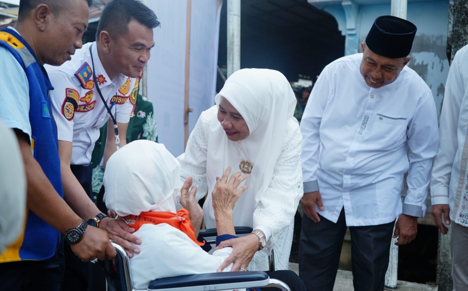 438 Jamaah Haji Inhil Diberangkatkan Menuju Batam, Bupati Inhil: Ini Adalah Awal Perjalanan Suci