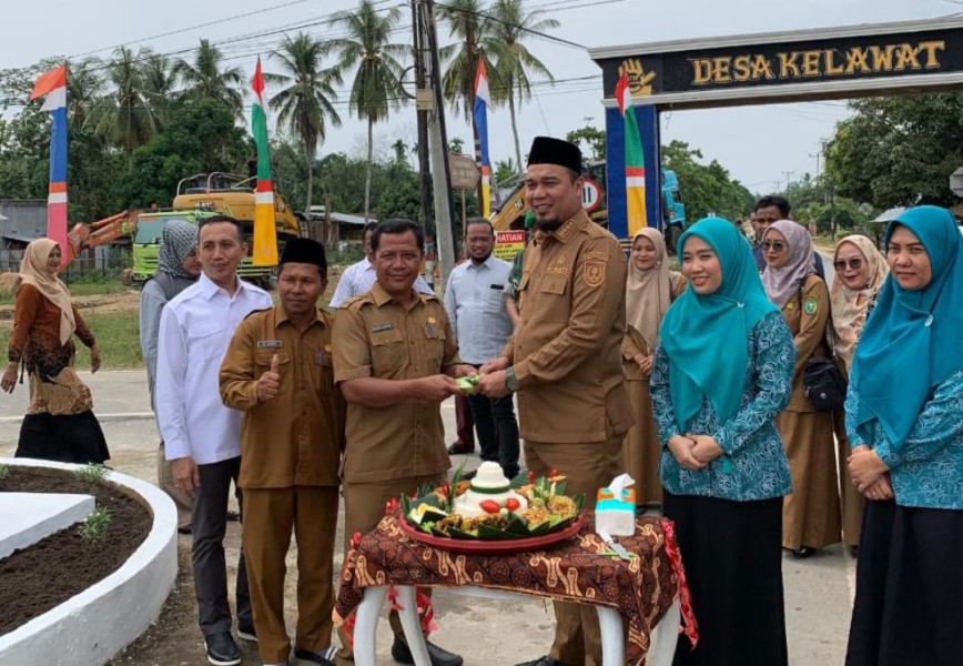 Kades Kelawat: Tugu Ini Harus Jadi Pemersatu dan Kebanggaan Warga