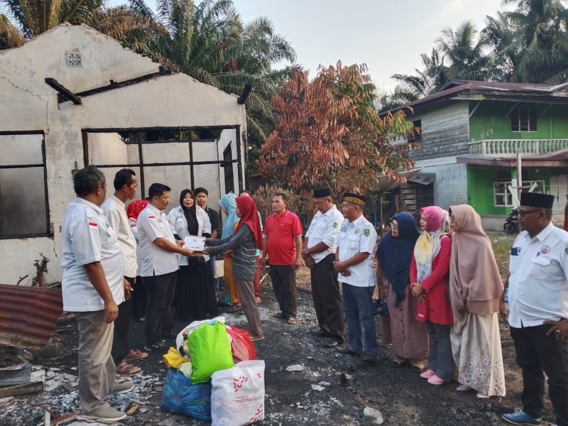 Musibah Kebakaran di Kota Lama, IKM Rengat Barat Bergerak Cepat Salurkan Bantuan