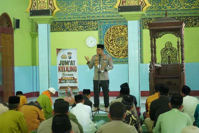 Jumat Keliling serentak Polres Meranti dan Jajaran Sambangi 30 Masjid, Sasar 2.400 Jemaah