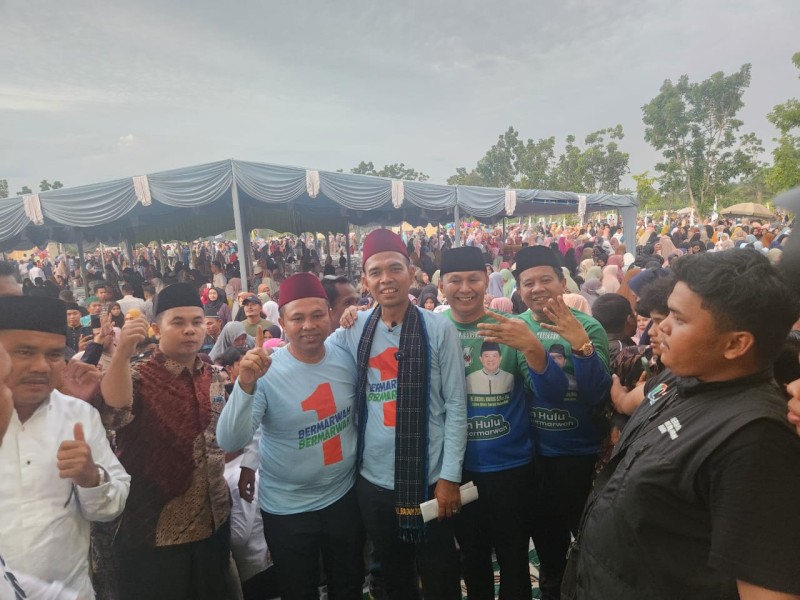 Kampanye di Rokan Hulu bersama UAS, Abdul Wahid Janji Naikan Bankeu Desa