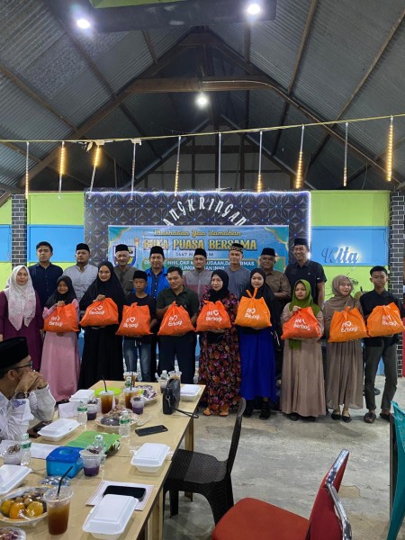 KNPI Inhil Bagikan Sembako dan Pererat Kebersamaan di Bulan Ramadhan