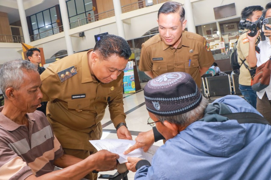 Wawako Pekanbaru Minta Bapenda Tingkatkan Pelayanan Pada Masyarakat