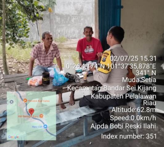 Bhabinkamtibmas Desa Muda Setia Laksanakan Silaturahmi dan Himbauan Cooling System