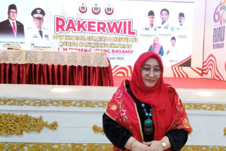 Mona Sri Wahyuni Terpilih Secara Aklamasi Pimpin Bundo Kanduang IKM Riau