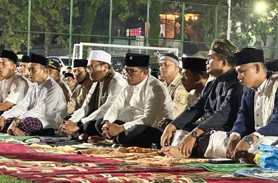 Malam Pergantian Tahun, Bupati Zukri Pimpin Doa Bersama untuk Keselamatan Negeri