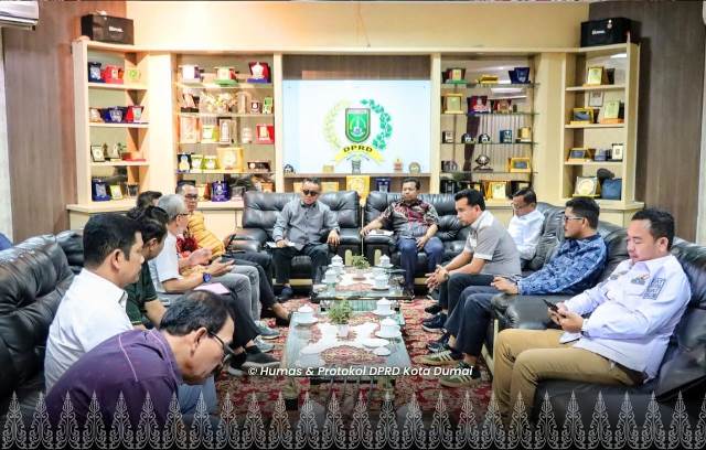 DPRD Dumai Menerima Kunjungan Pansus DPRD Pelalawan Pembahasan RPJMD 2025-2029